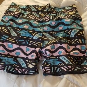 Maui brand swim shorts size large